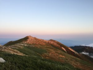 本山小屋と磐梯山